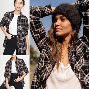 Rails Leo Plaid Raw Hem Button Down Flannel Shirt in Onyx Peach Size XS Fall Top